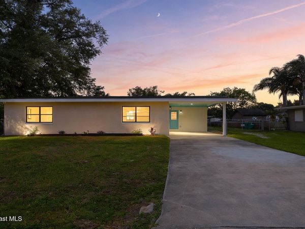 133 Hickory Street , Melbourne, FL 32904