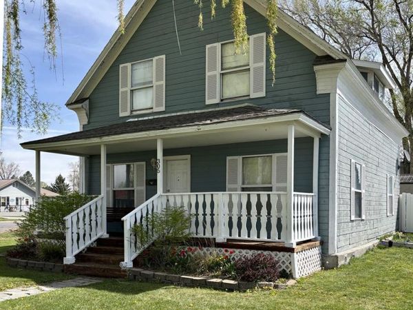 305 S Park Avenue, SHELLEY, ID 83274