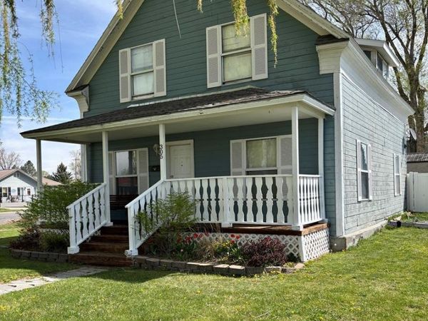 305 S Park Avenue, SHELLEY, ID 83274