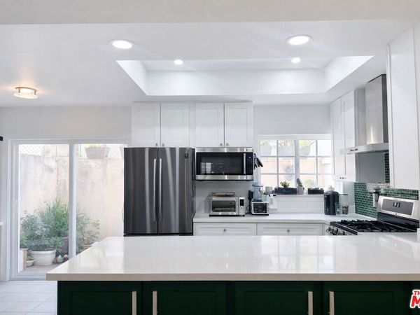 800 Glenway Drive, Unit 113, Inglewood, CA 90302