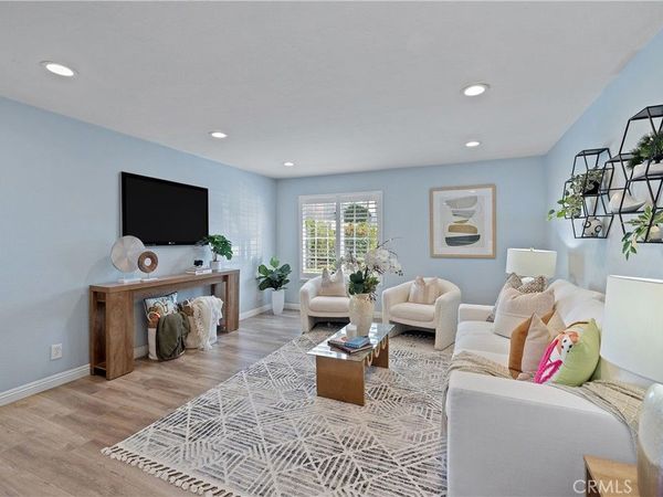 4 Woodleaf, Irvine, CA 92614