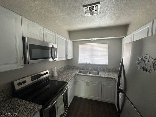 223 N 14th Street, Unit 223, Las Vegas, NV 89101