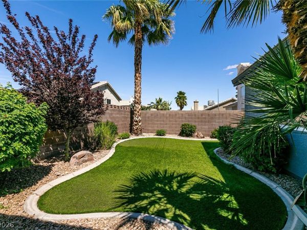 2031 Maple Springs Street, Henderson, NV 89002