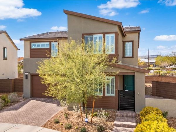 1422 Crimson Sunbird Avenue, North Las Vegas, NV 89084