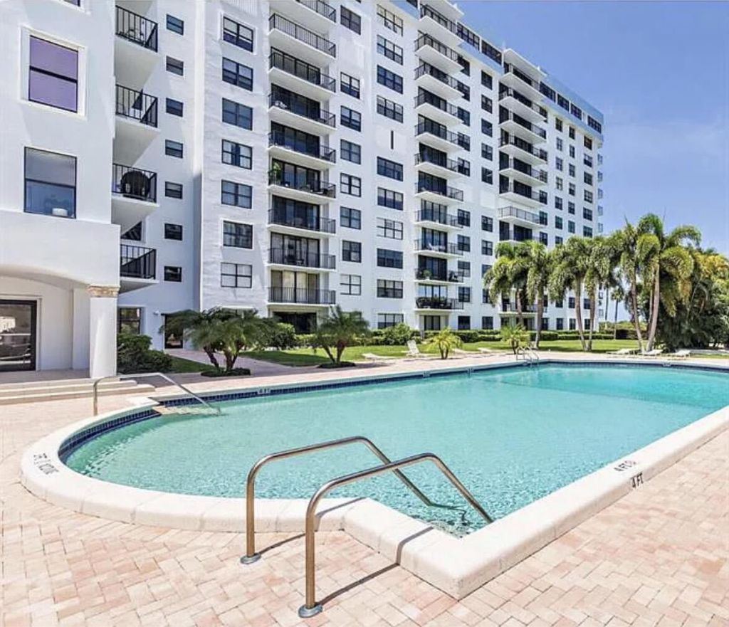 3800 Washington Road, Unit 310, West Palm Beach, FL 33405 Photo