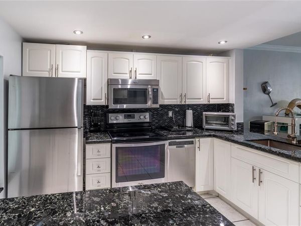 470 Paradise Isle Boulevard, Unit 105, Hallandale Beach, FL 33009