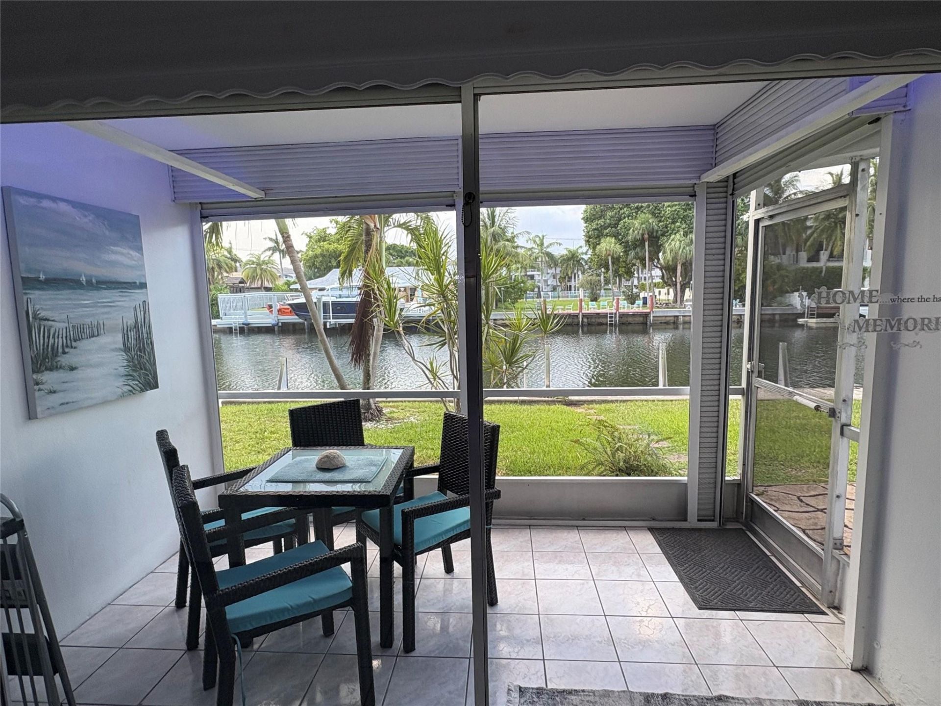 470 Paradise Isle Boulevard, Unit 105, Hallandale Beach, FL 33009 Photo