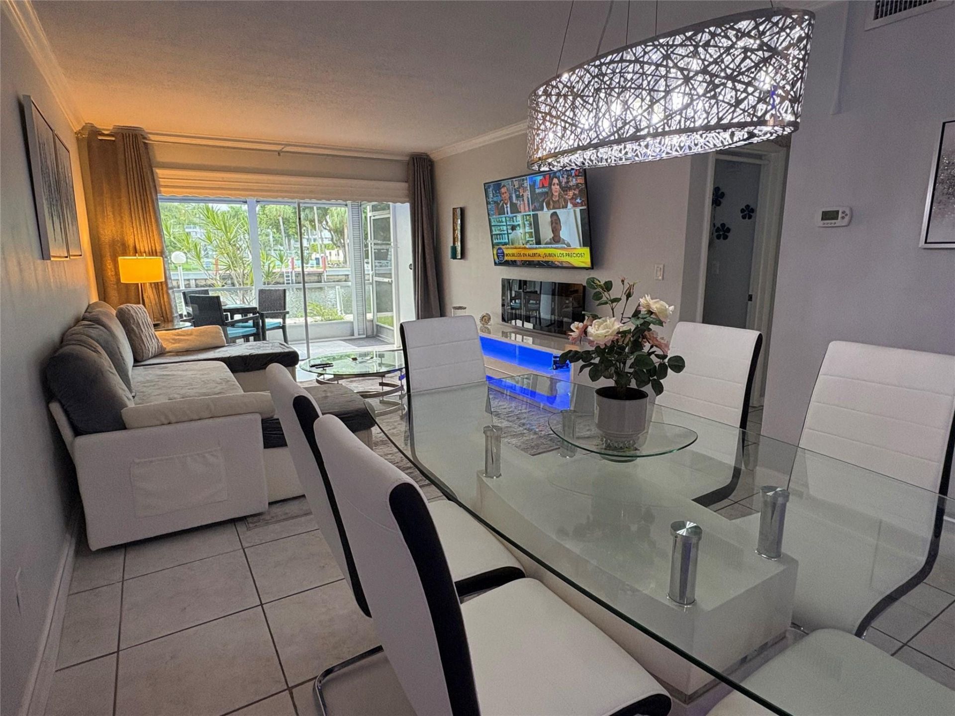 470 Paradise Isle Boulevard, Unit 105, Hallandale Beach, FL 33009 Photo