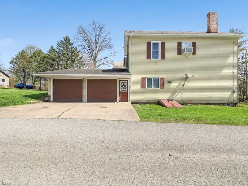 237 W Chestnut Street, Lisbon, OH 44432 Photo 2