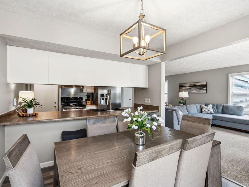 5264 Saddlebrook Drive, Columbus, OH 43221 Photo 12