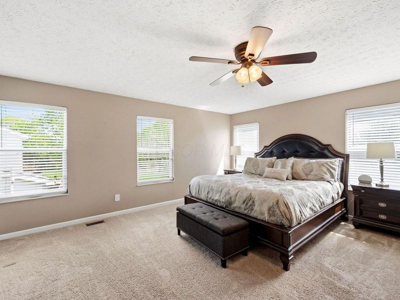 5264 Saddlebrook Drive, Columbus, OH 43221 Photo 14