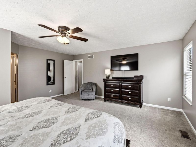 5264 Saddlebrook Drive, Columbus, OH 43221 Photo 16