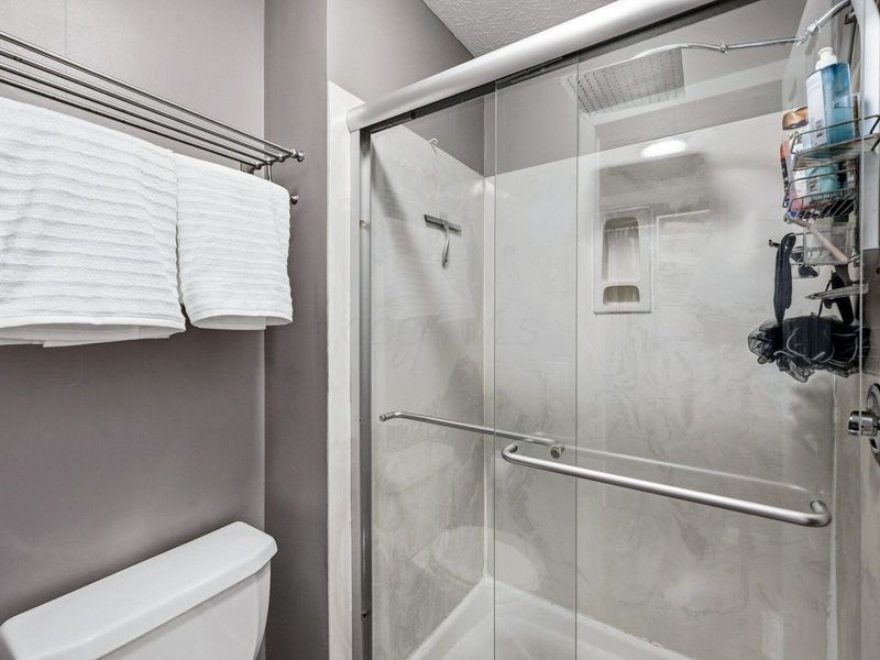 5264 Saddlebrook Drive, Columbus, OH 43221 Photo 18