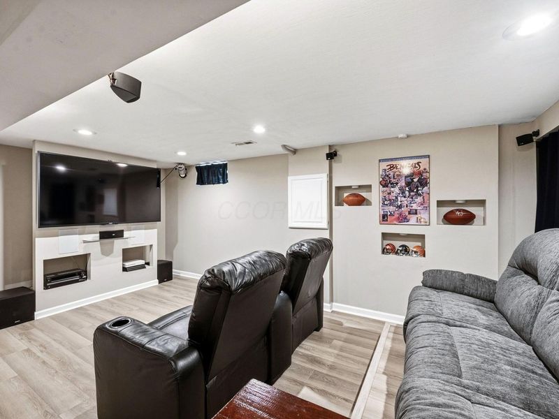 5264 Saddlebrook Drive, Columbus, OH 43221 Photo 28