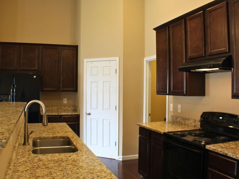 162 Edmonds Drive, Commercial Point, OH 43116 Photo 11