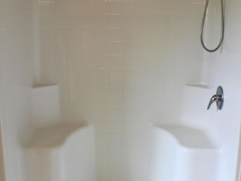 162 Edmonds Drive, Commercial Point, OH 43116 Photo 26