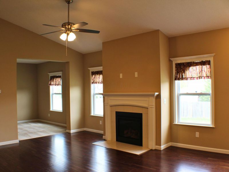 162 Edmonds Drive, Commercial Point, OH 43116 Photo 7