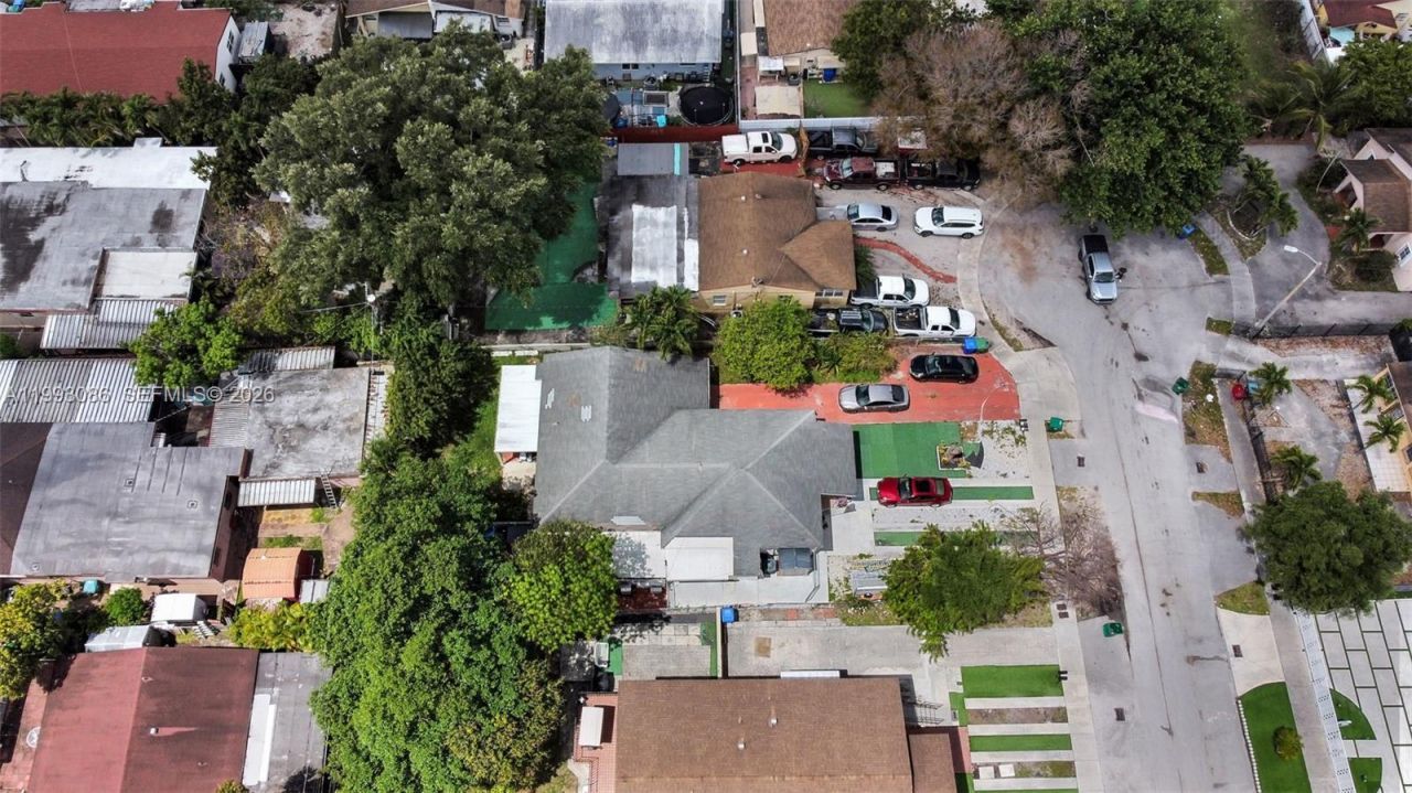 4326 NW 4th St , Miami, FL 33126 Photo