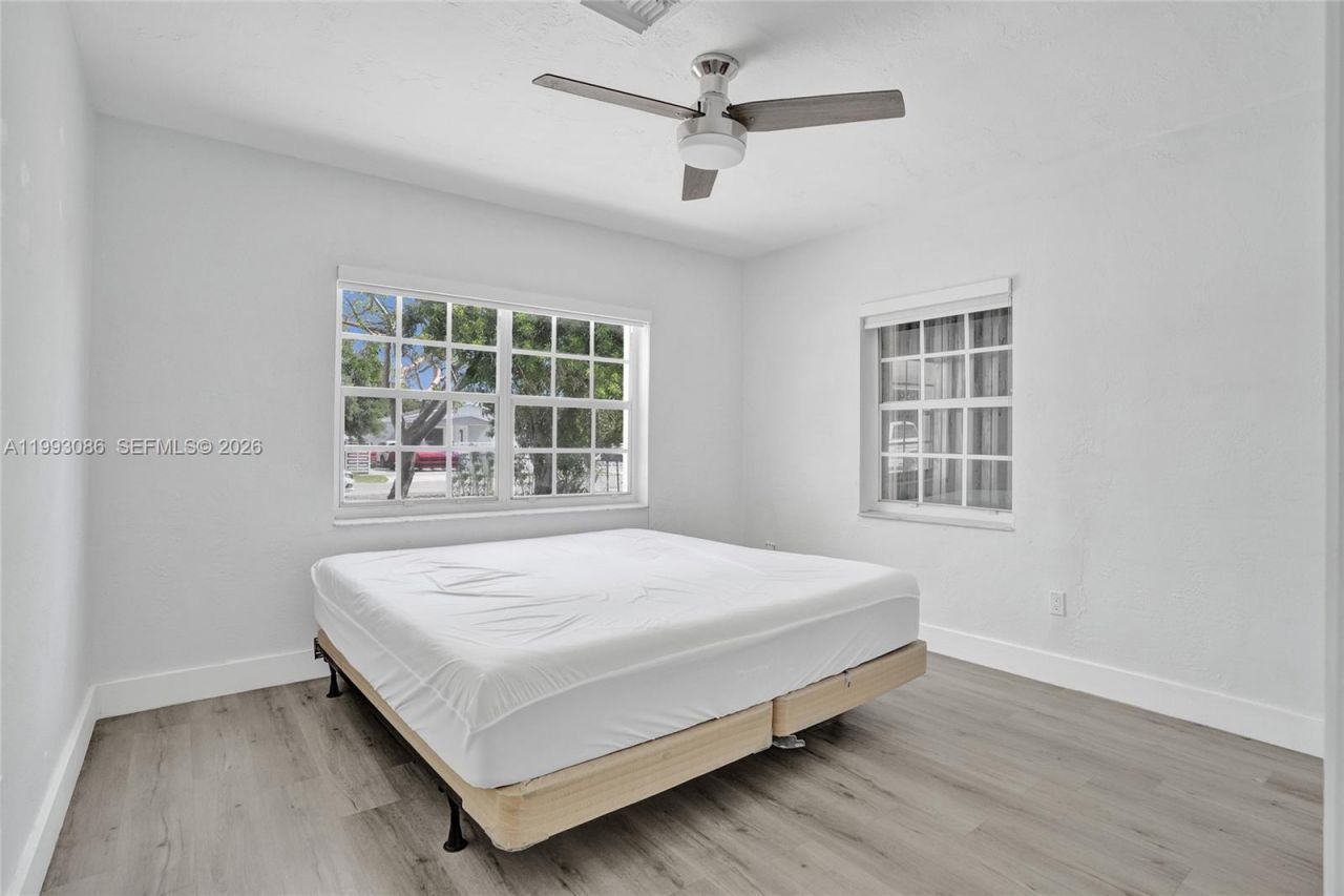 4326 NW 4th St, Miami, FL 33126 Photo