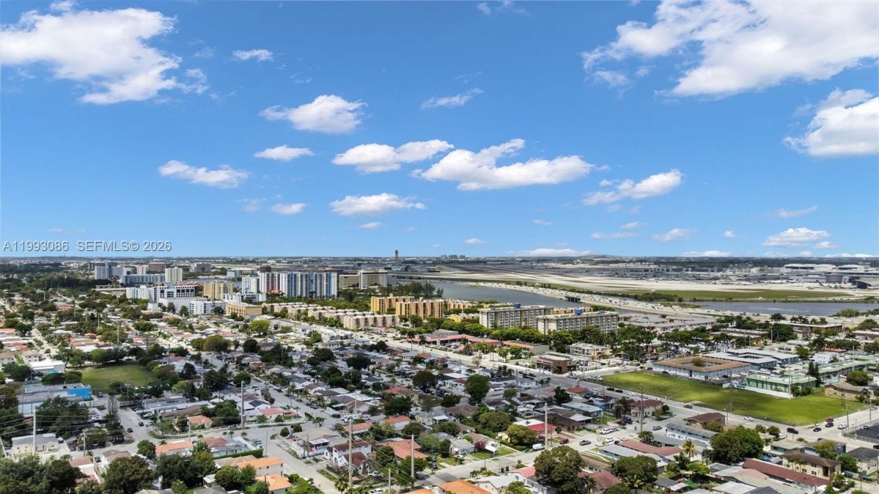 4326 NW 4th St , Miami, FL 33126 Photo