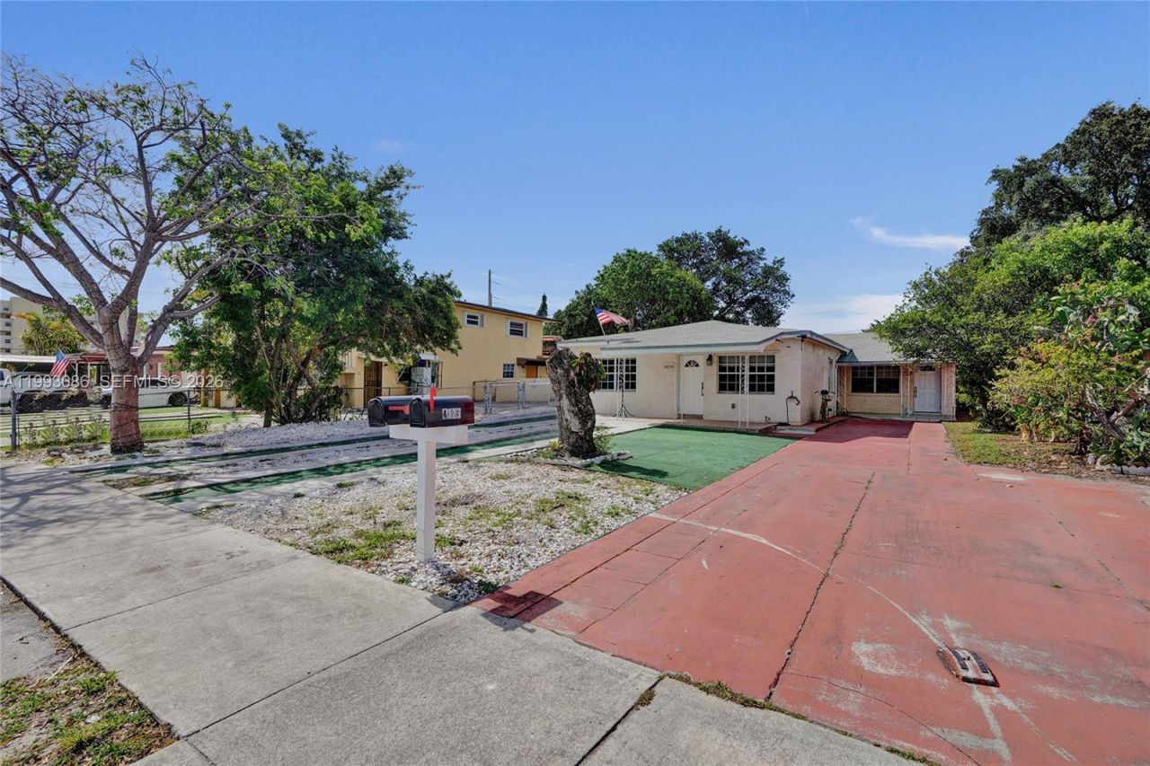 4326 NW 4th St, Miami, FL 33126 Photo