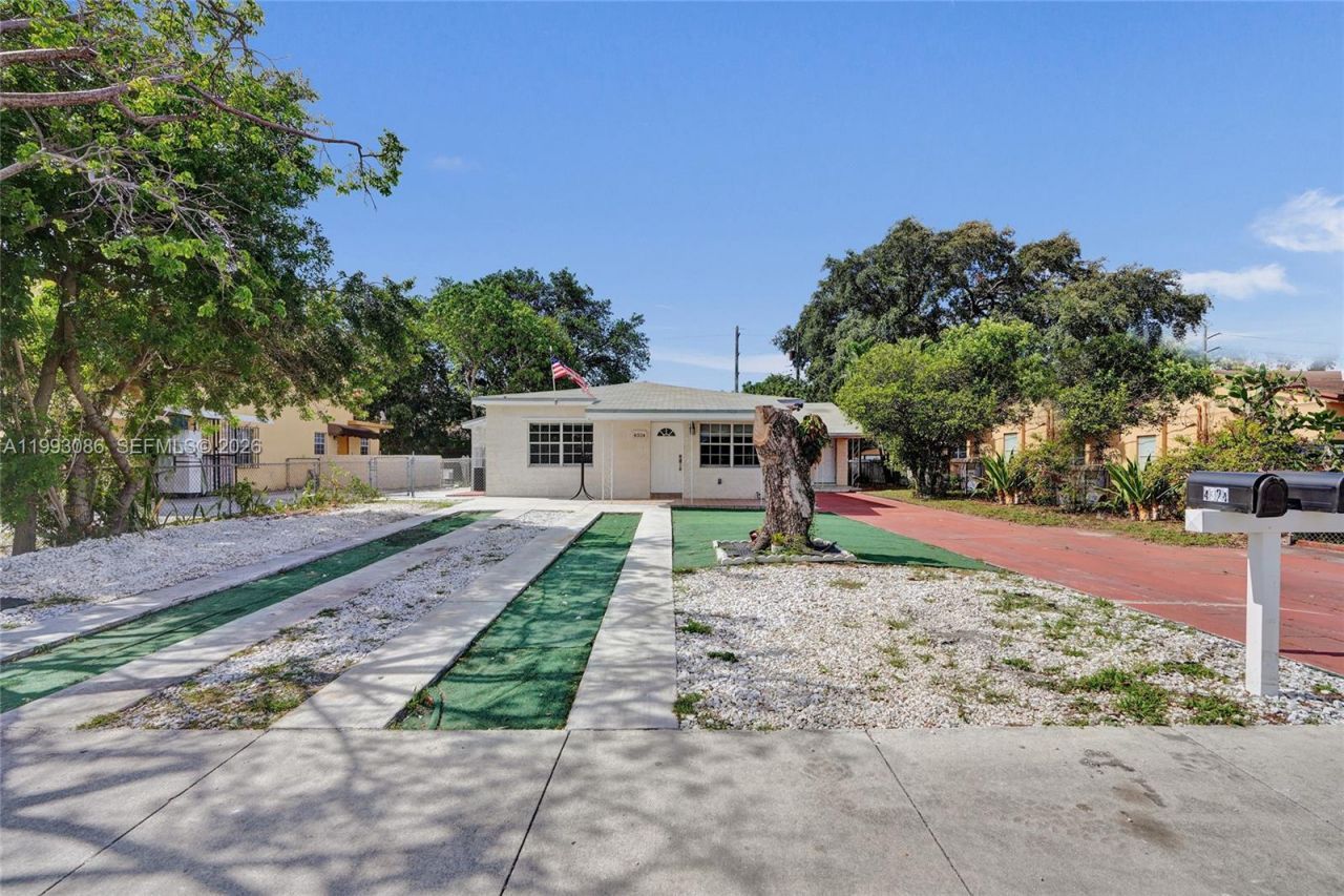 4326 NW 4th St, Miami, FL 33126 Photo