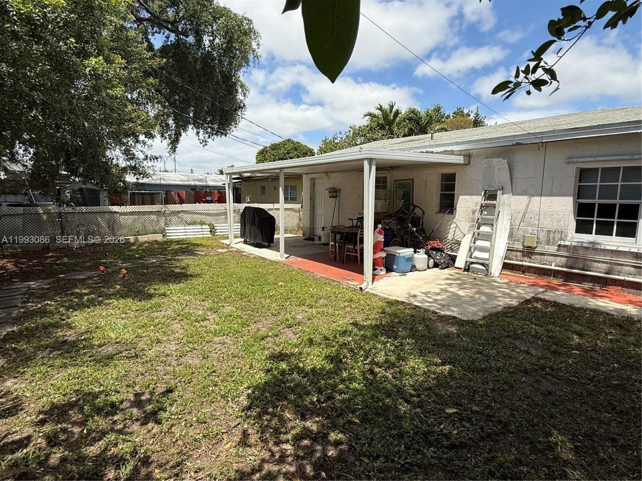 4326 NW 4th St , Miami, FL 33126 Photo