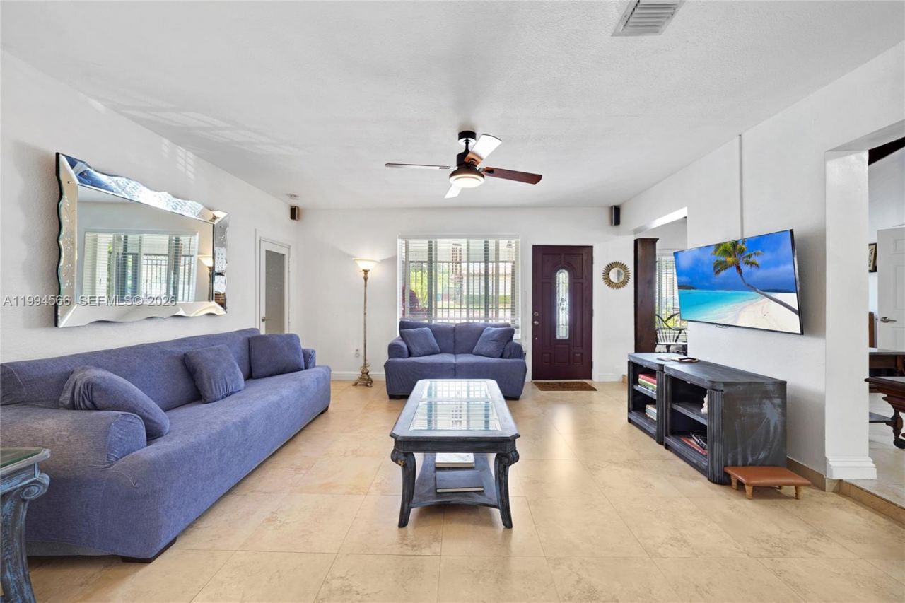 2834 SW 33rd Ave, Miami, FL 33133 Photo