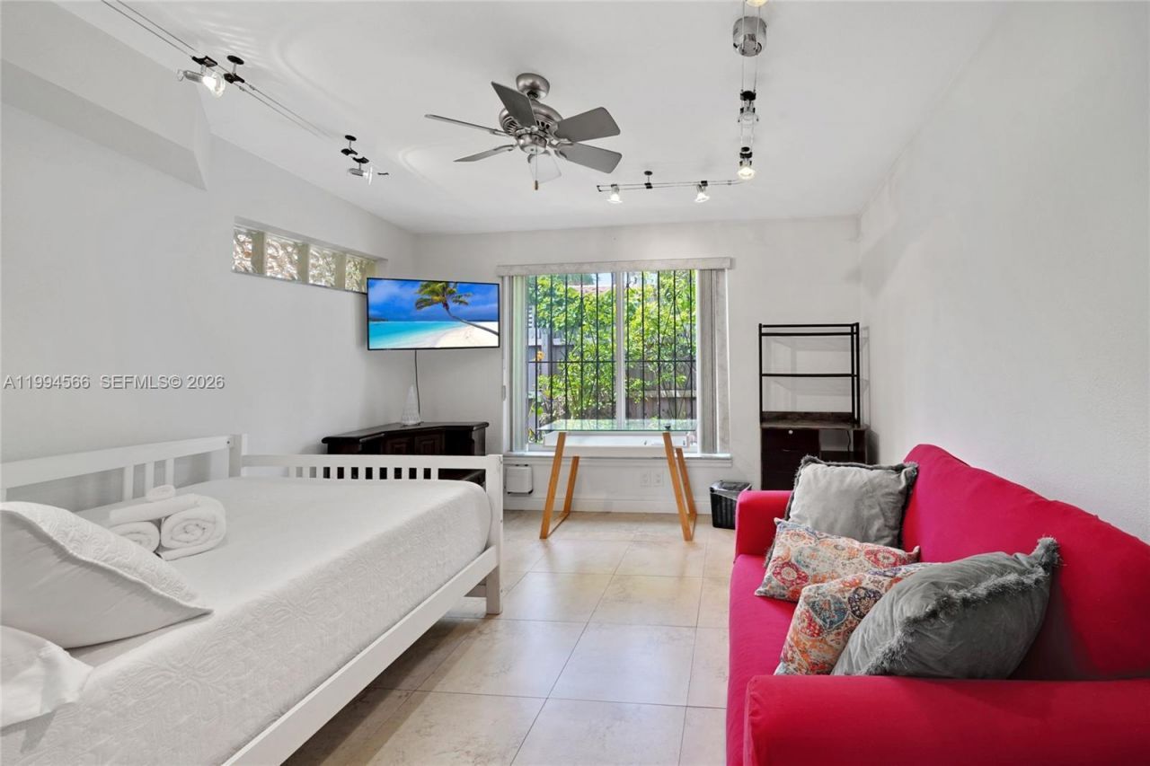 2834 SW 33rd Ave, Miami, FL 33133 Photo