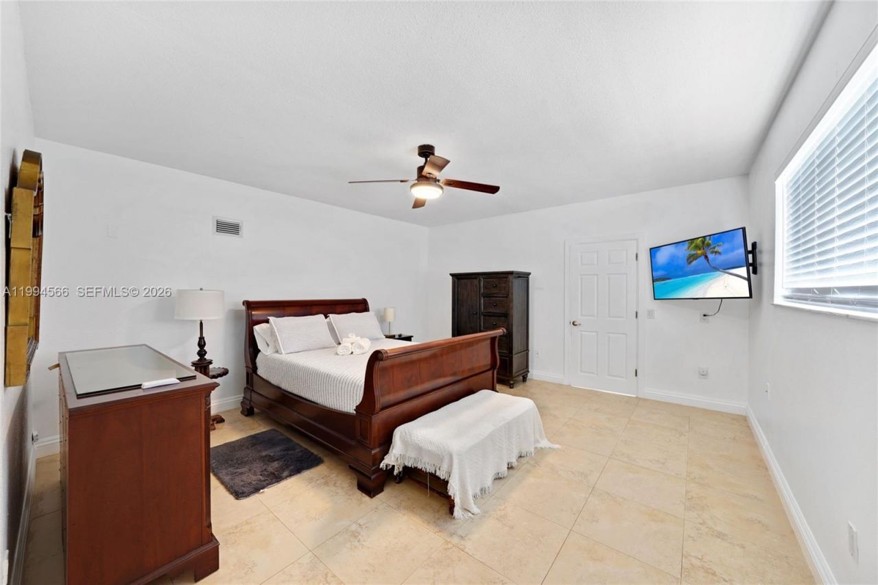 2834 SW 33rd Ave, Miami, FL 33133 Photo