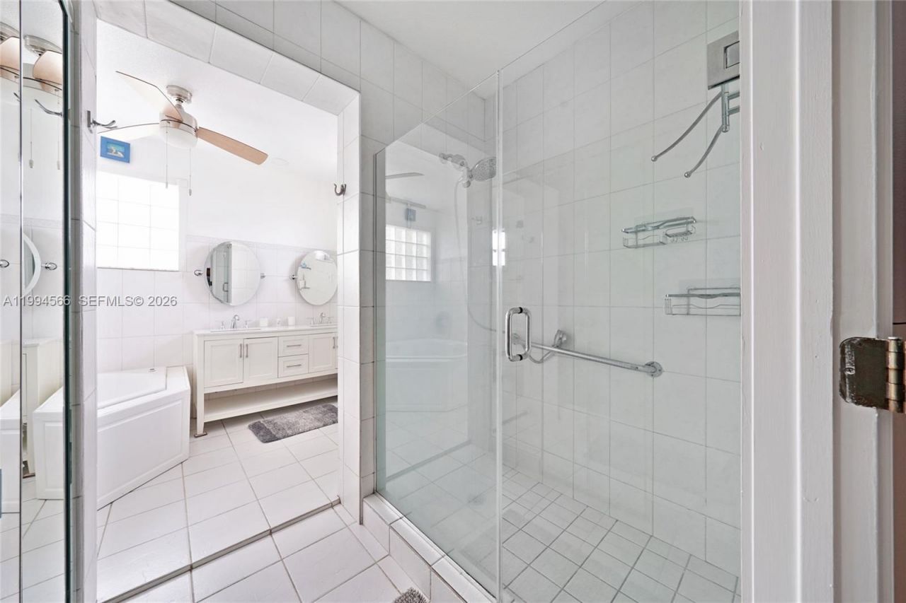 2834 SW 33rd Ave, Miami, FL 33133 Photo