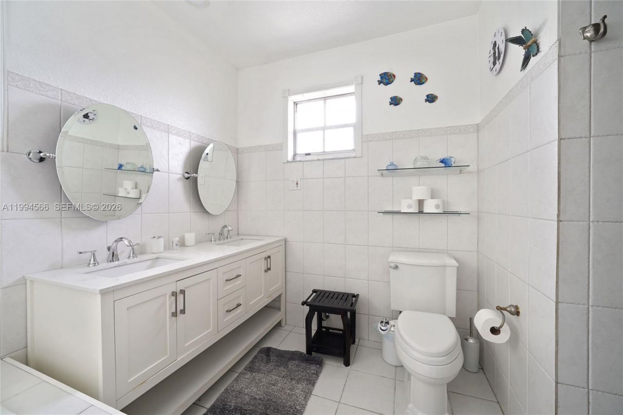 2834 SW 33rd Ave, Miami, FL 33133 Photo