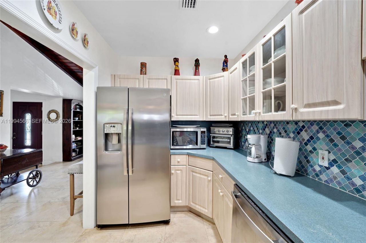 2834 SW 33rd Ave, Miami, FL 33133 Photo