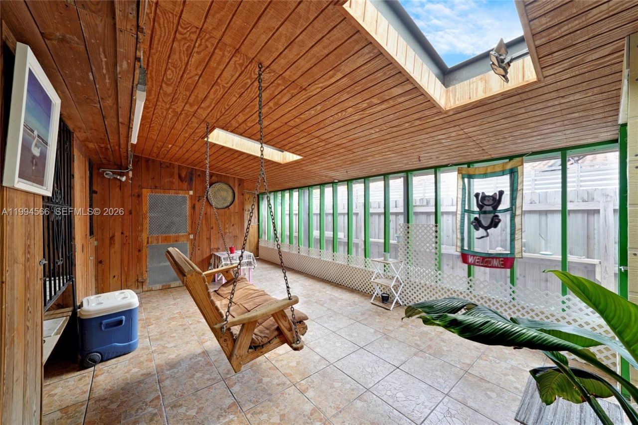 2834 SW 33rd Ave, Miami, FL 33133 Photo