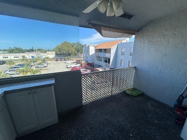1725 W 60th St, Unit F316, Hialeah, FL 33012 Photo