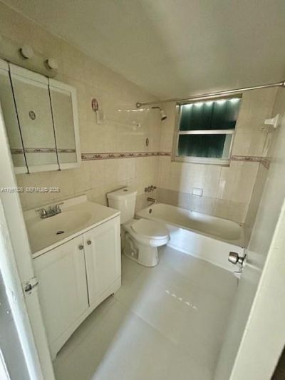 1725 W 60th St, Unit F316, Hialeah, FL 33012 Photo