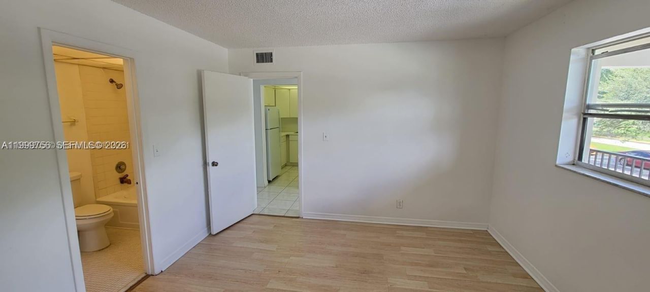 7910 N Colony Cir N, Unit 204, Tamarac, FL 33321 Photo