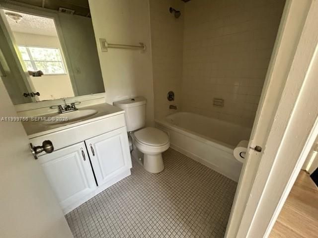 7910 N Colony Cir N, Unit 204, Tamarac, FL 33321 Photo