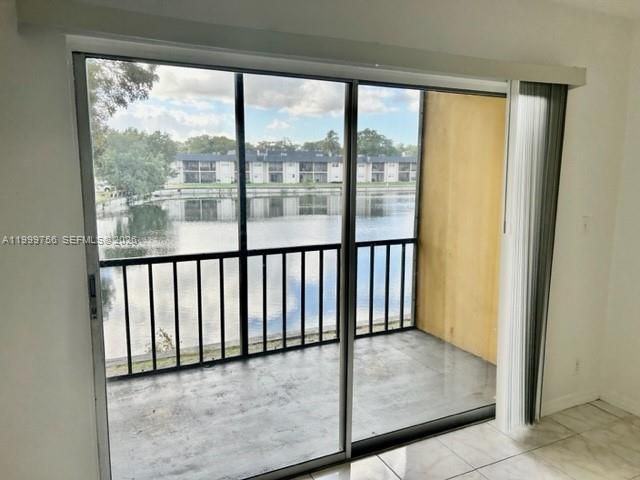 7910 N Colony Cir N, Unit 204, Tamarac, FL 33321 Photo