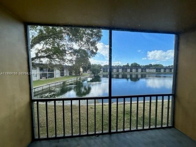 7910 N Colony Cir N, Unit 204, Tamarac, FL 33321 Photo