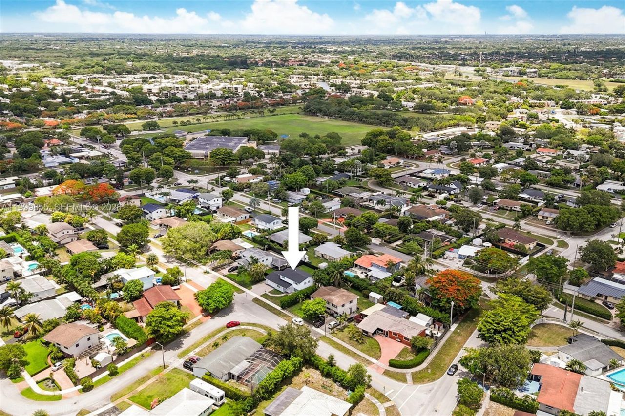 9975 SW 85th St, Miami, FL 33173 Photo