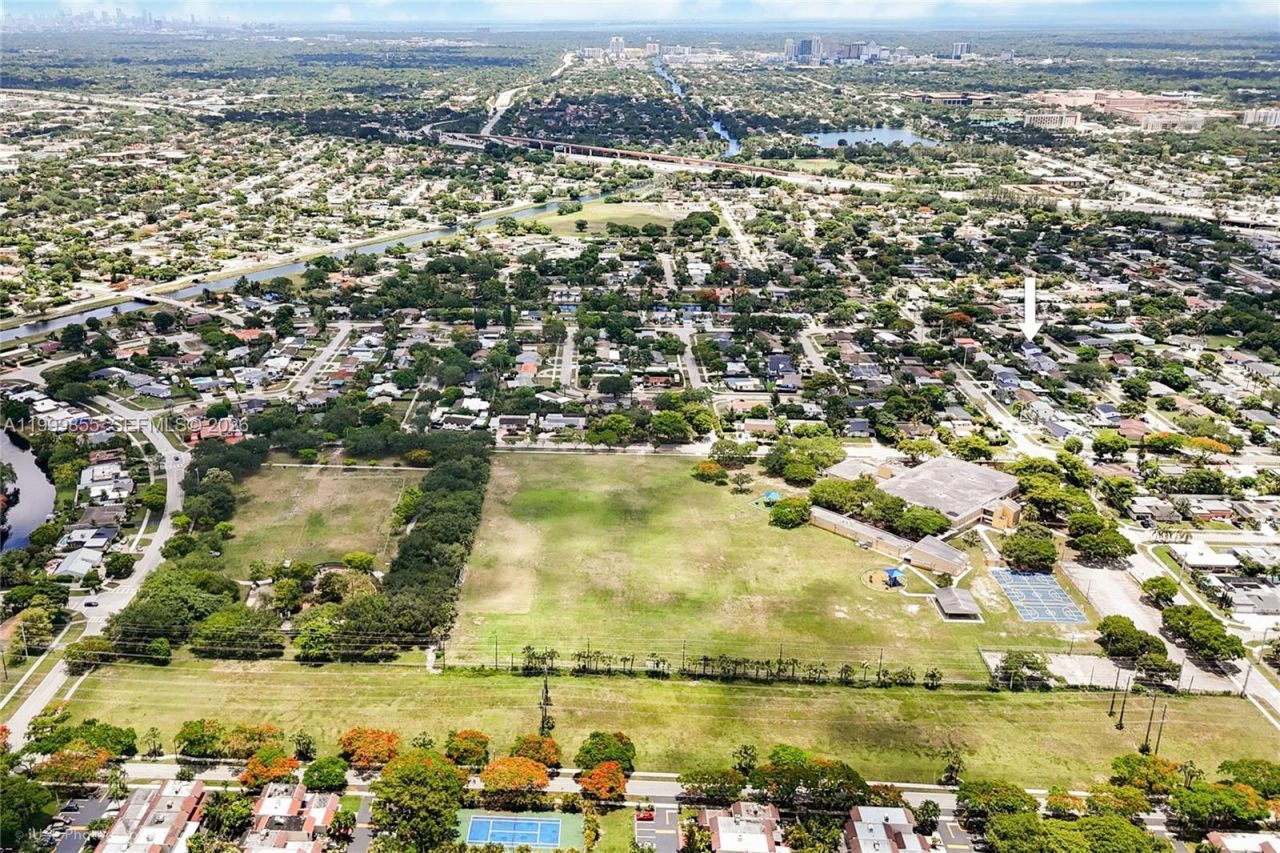 9975 SW 85th St, Miami, FL 33173 Photo