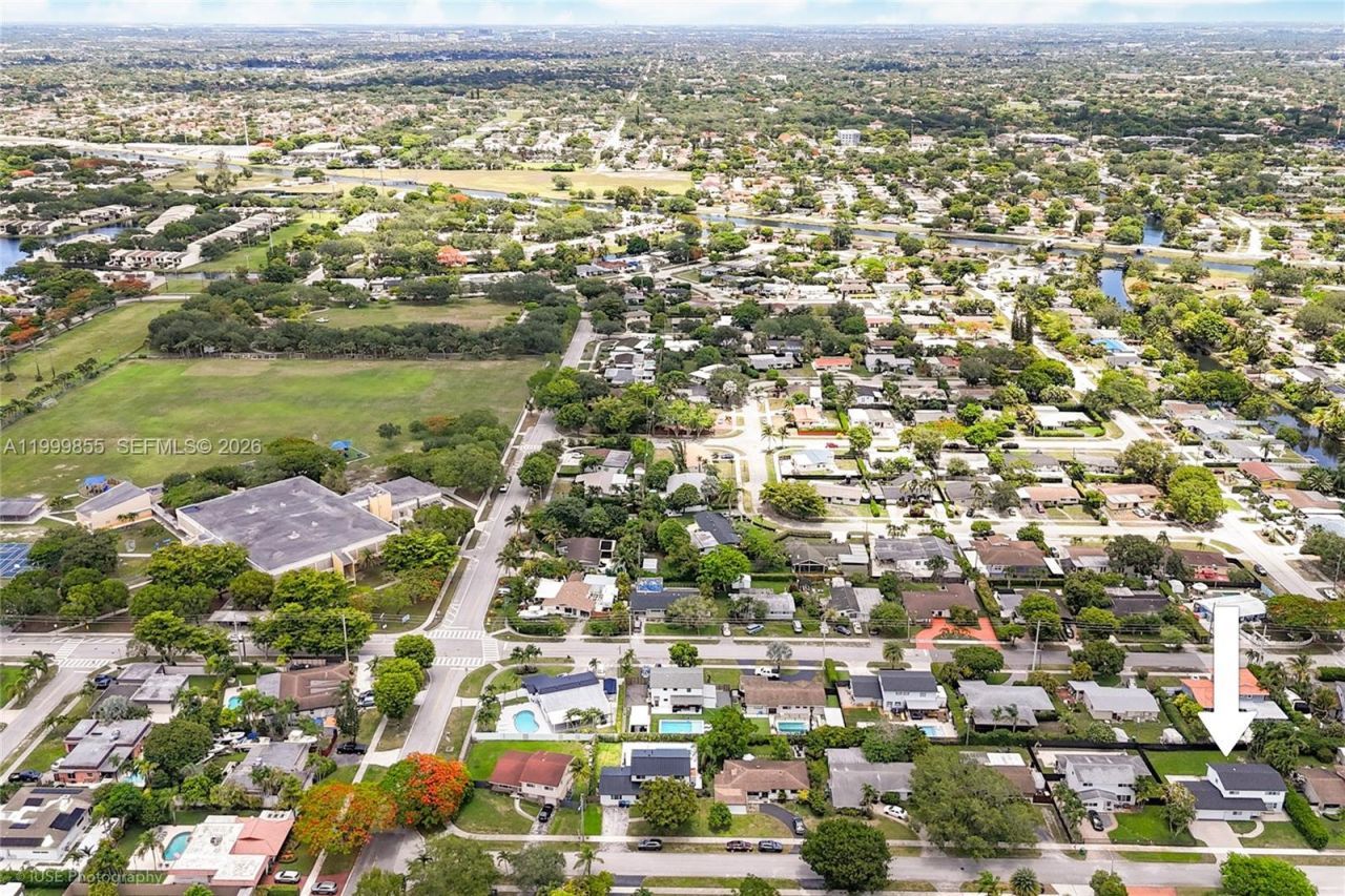 9975 SW 85th St, Miami, FL 33173 Photo