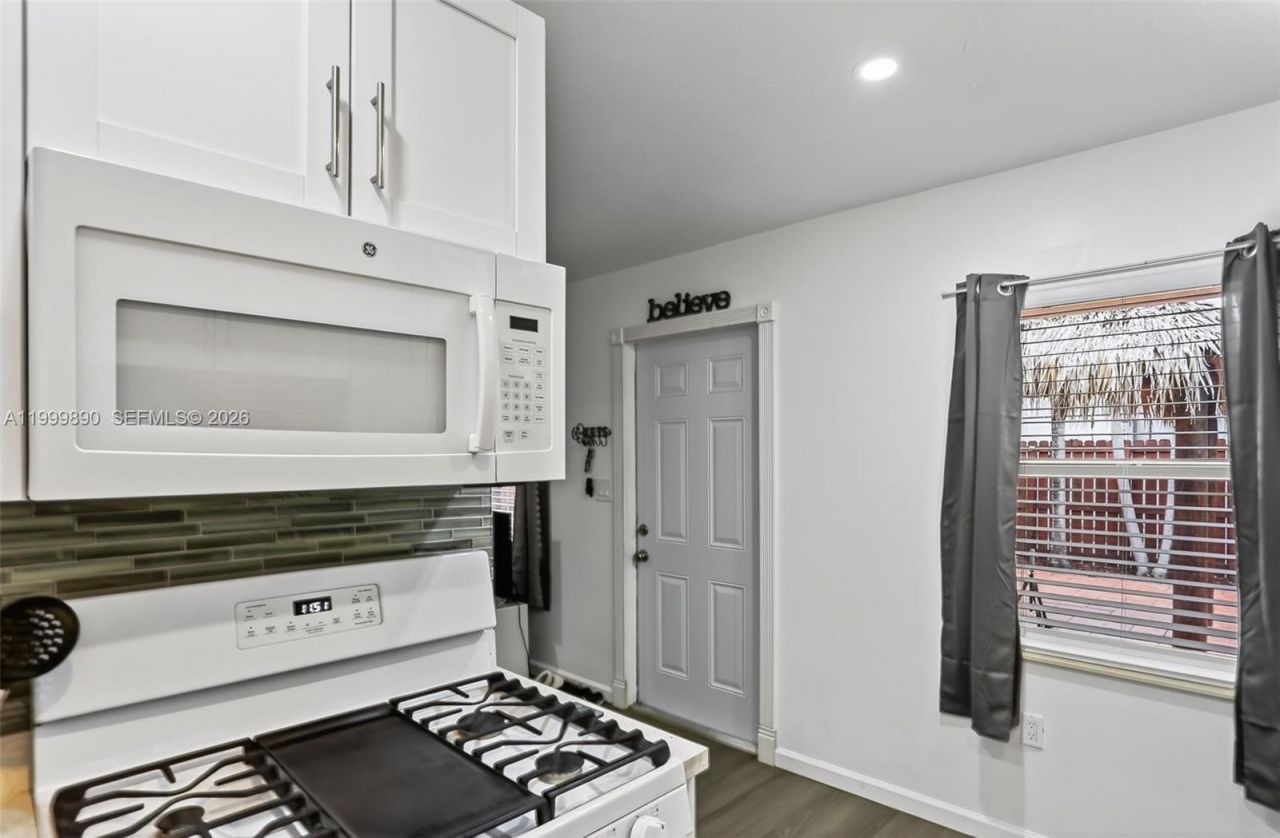 920 SW 30th St , Unit 2, Fort Lauderdale, FL 33315 Photo