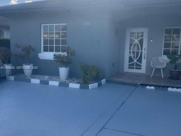 1394 W 30th St, Hialeah, FL 33012