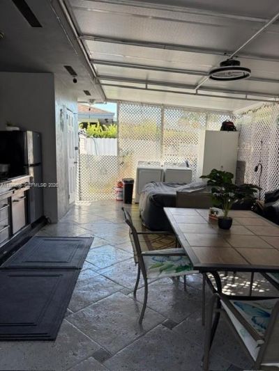 1394 W 30th St, Hialeah, FL 33012 Photo