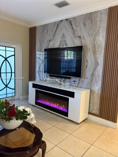 1394 W 30th St, Hialeah, FL 33012 Photo