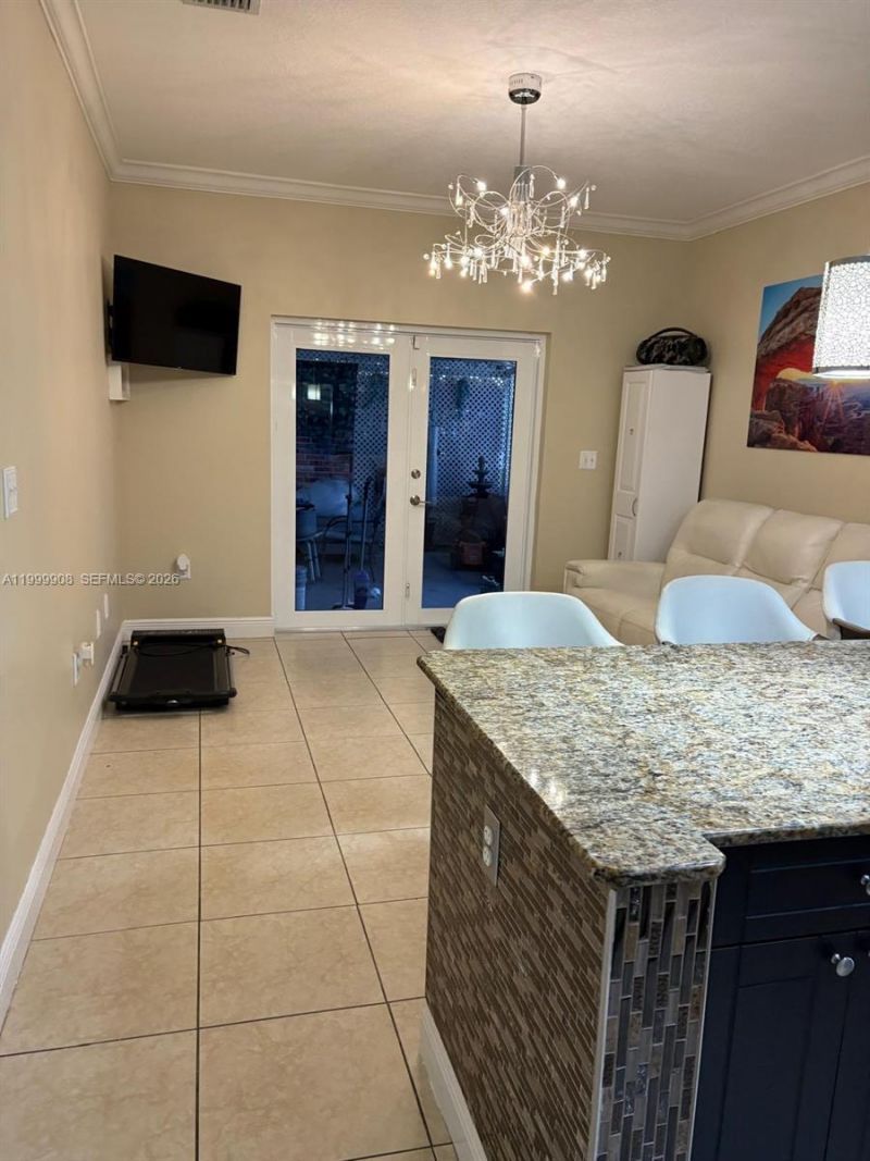 1394 W 30th St, Hialeah, FL 33012 Photo