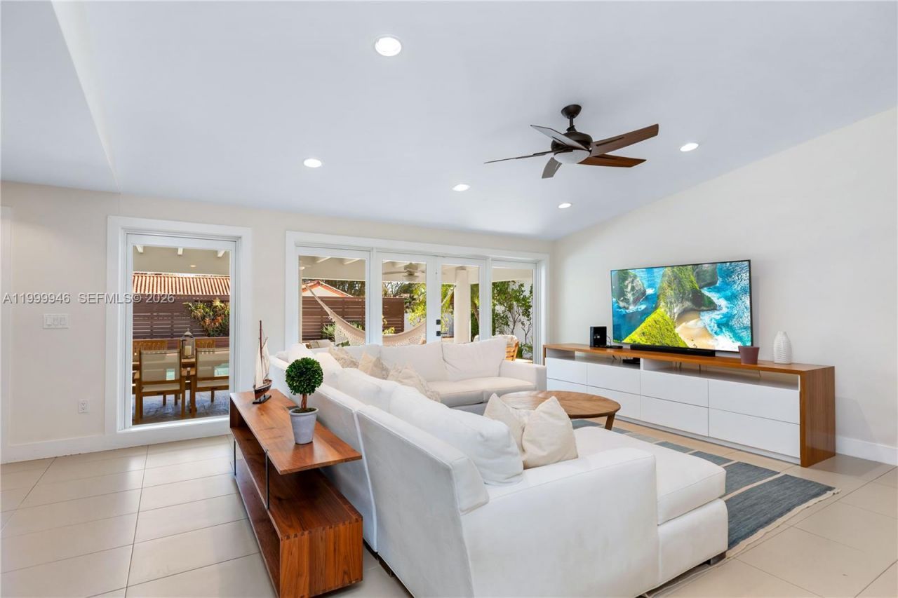 13303 SW 58th Ave, Unit 13303, Pinecrest, FL 33156 Photo