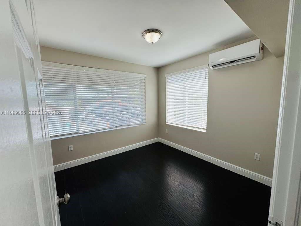 1752 NW 1st St, Unit 3, Miami, FL 33125 Photo